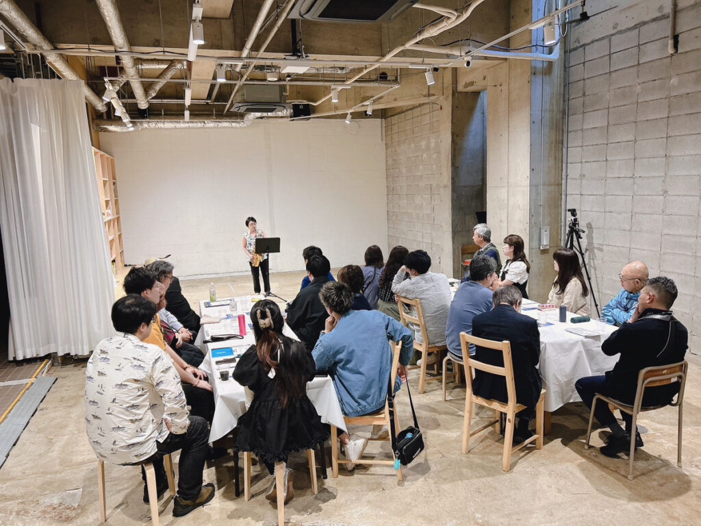 講師演奏の写真