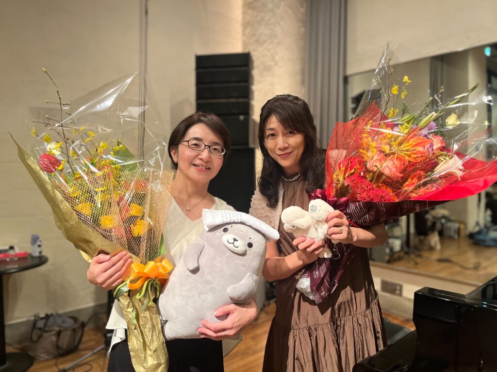 全員の伴奏をしてくださっている柚香さんと
